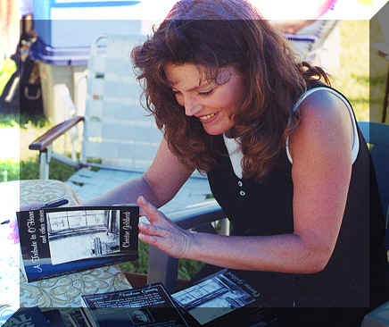 chris.jpg (108566 bytes)